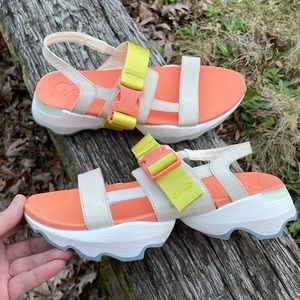 Sorel Kinetic Impact sling Sandals Size 7.5